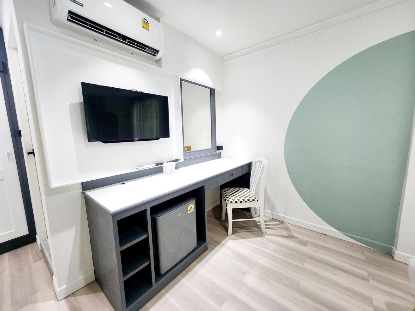 Seatel Phuket, Patong Beach Exteriör bild