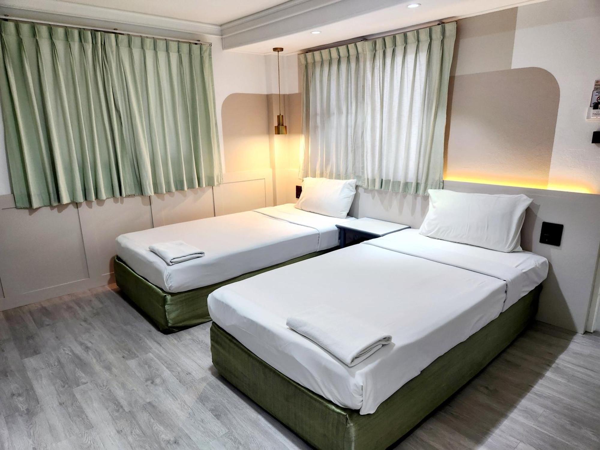 Seatel Phuket, Patong Beach Exteriör bild