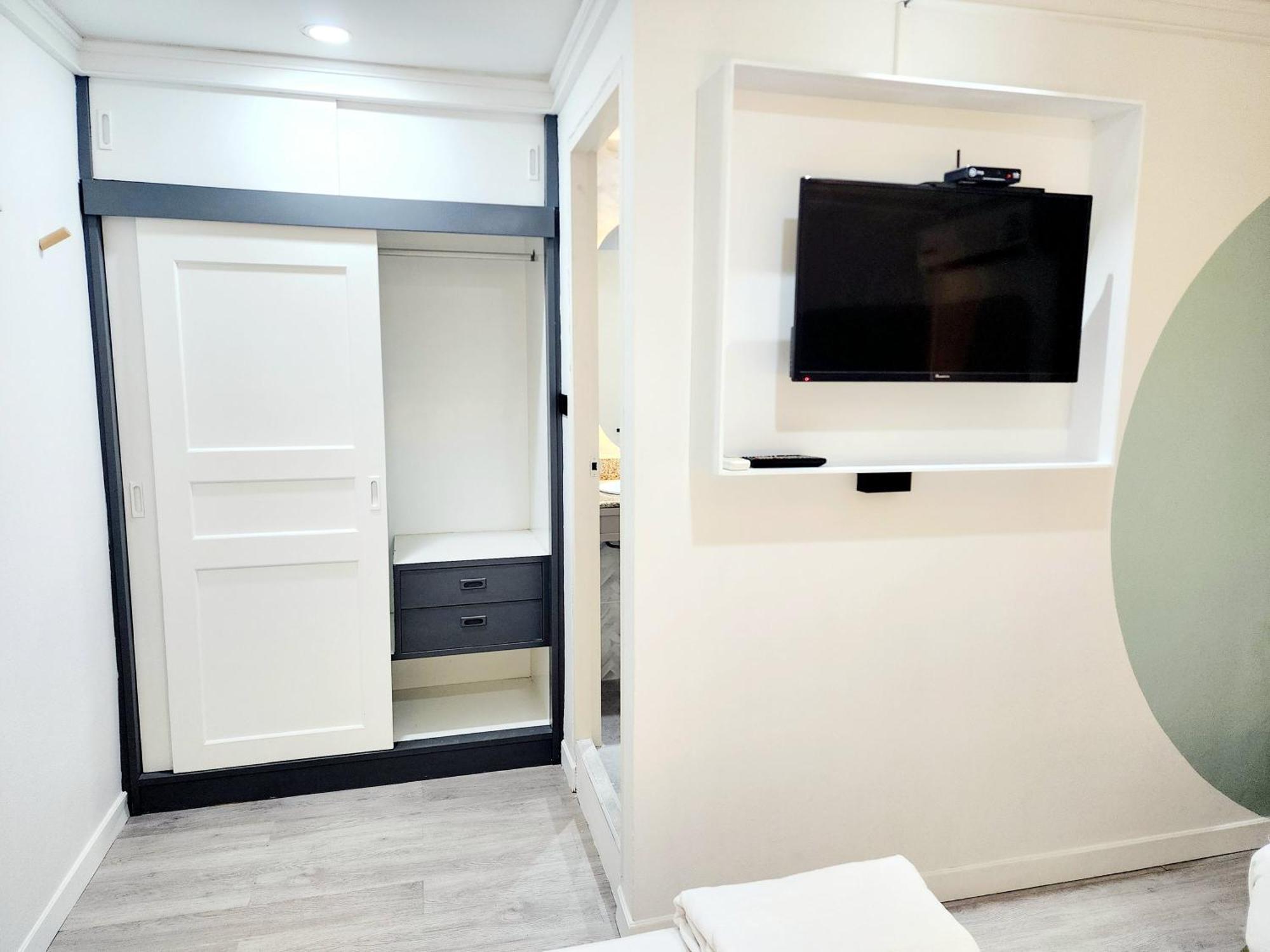 Seatel Phuket, Patong Beach Exteriör bild