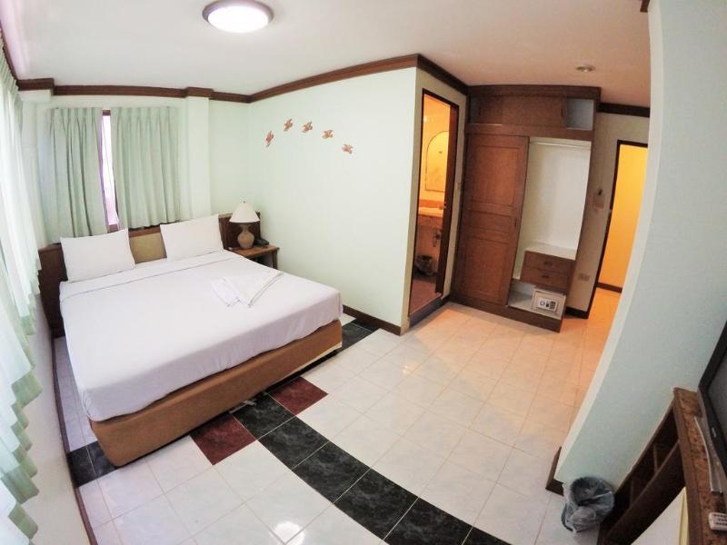 Seatel Phuket, Patong Beach Exteriör bild